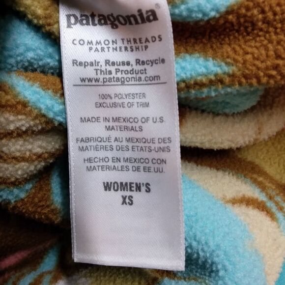 PATAGONIA XS BLUE TOURQUOISE TEAL PINK BROWN  FEATHER DANCE PRINTED  SYNCHILLA - Picture 12 of 15